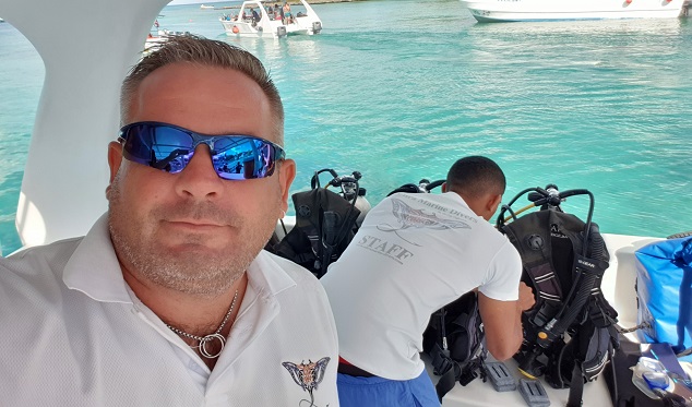 Dominican Republic Peparing Scuba Diving