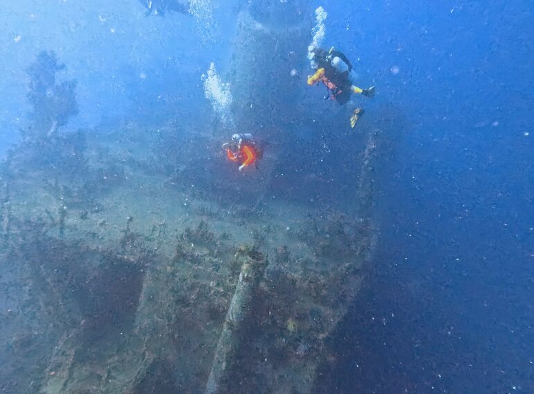 Advanced Open Water Diver students completing a deep training dive in the Caribbean Sea near Bayahibe