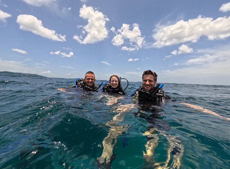 Ultra Marine Divers guests at the surface during a Saona Island dive day